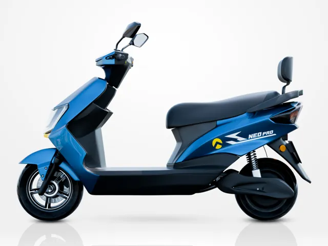 Neo Pro electric scooty, blue, side view