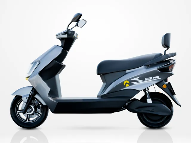 Neo Pro electric scooty, silver grey, side view
